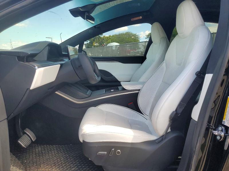 49504856 :رقم المزاد ، 7SAXCBE65NF350346 vin ، 2022 Tesla Model X مزاد بيع