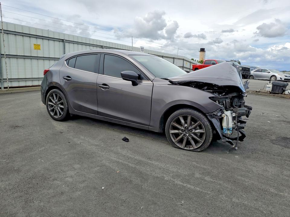 2018 Mazda 3 მანქანა იყიდება აუქციონზე, vin: 3MZBN1L3XJM257801, აუქციონის ნომერი: 50803436