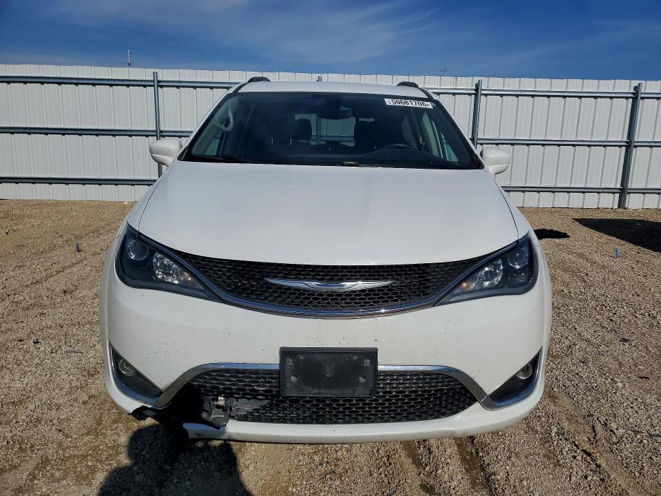 Продажа на аукционе авто 2017 Chrysler Pacifica, vin: 2C4RC1BGXHR523686, номер лота: 50681706