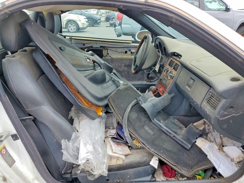 Aukcja sprzedaży 2003 Mercedes-benz Slk, vin: WDBKK65F83F281645, numer aukcji: 50635556
