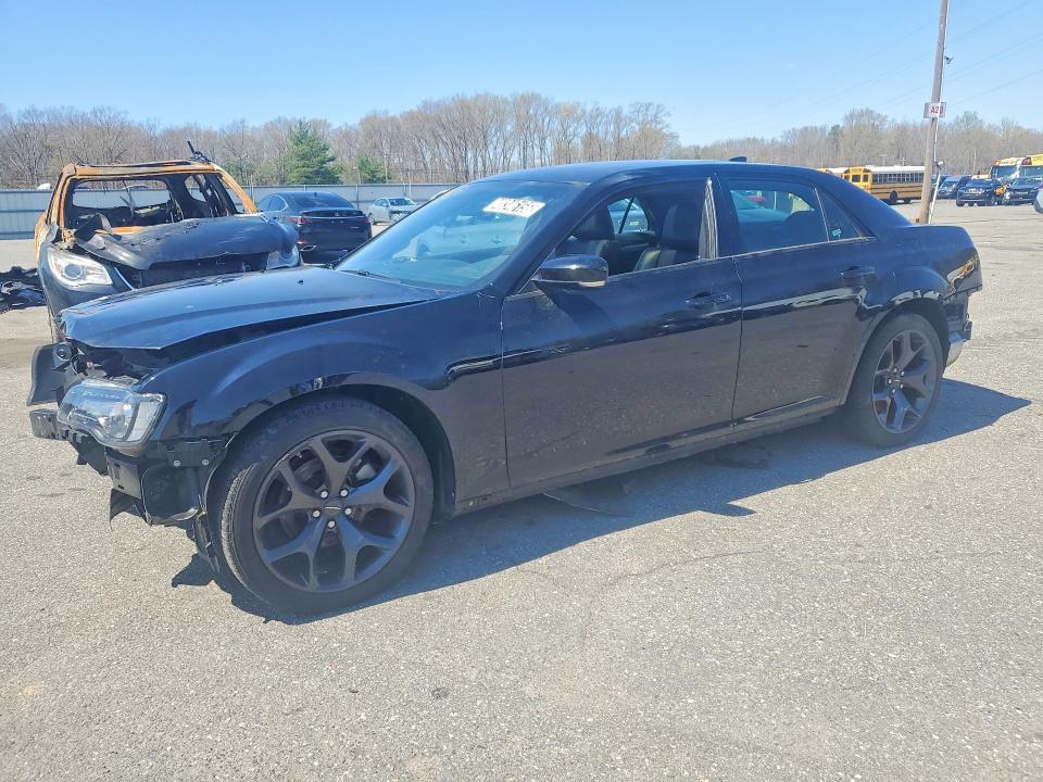 2023 Chrysler 300 მანქანა იყიდება აუქციონზე, vin: 2C3CCABG7PH585187, აუქციონის ნომერი: 48346156