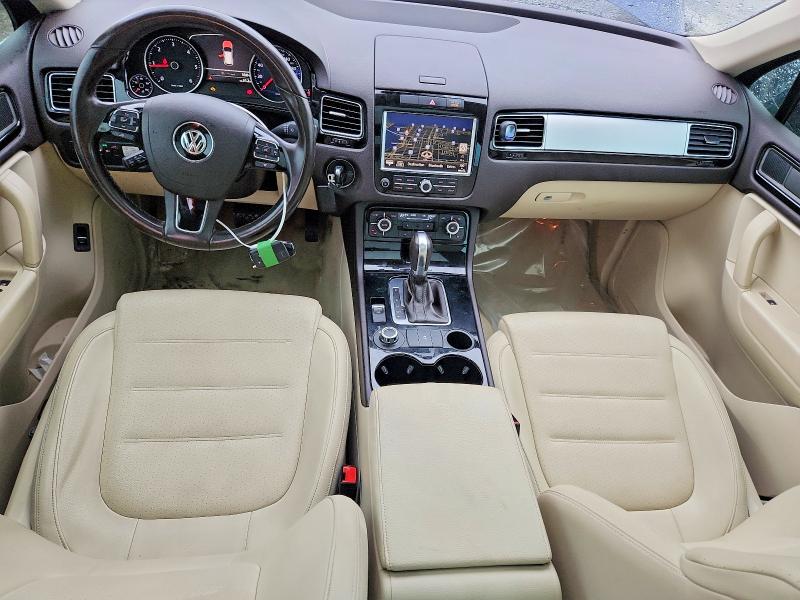 49611586 :رقم المزاد ، WVGEP9BP4ED010459 vin ، 2014 Volkswagen Touareg مزاد بيع