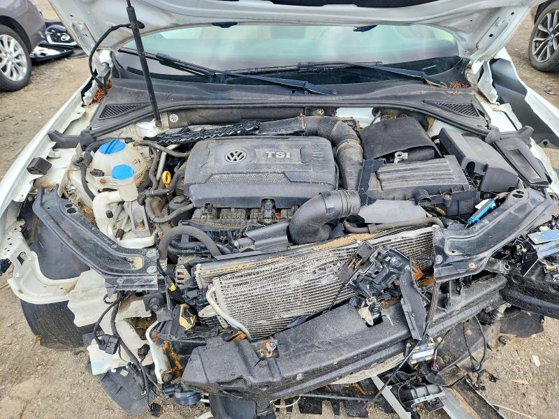 2017 Volkswagen Passat მანქანა იყიდება აუქციონზე, vin: 1VWGT7A35HC018766, აუქციონის ნომერი: 49597296