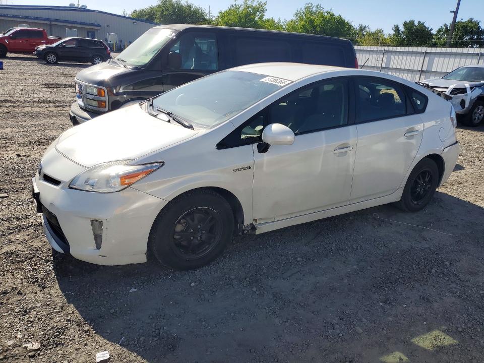 51206366 :رقم المزاد ، JTDKN3DU1F0484861 vin ، 2015 Toyota Prius مزاد بيع