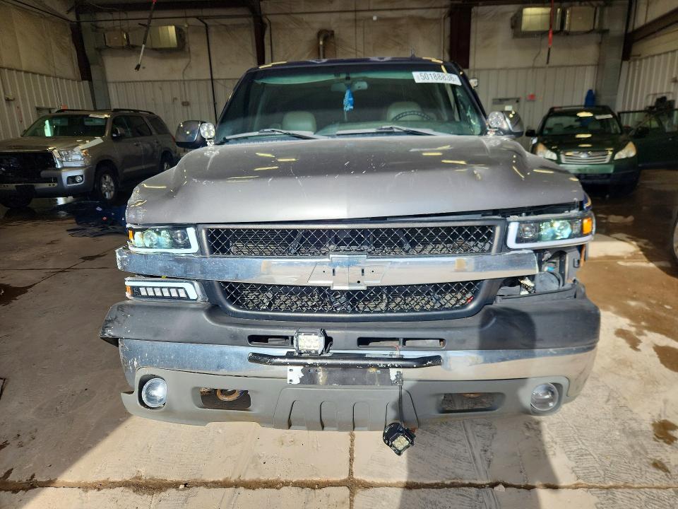 50188836 :رقم المزاد ، 1GNEK13Z02J169326 vin ، 2002 Chevrolet Tahoe مزاد بيع
