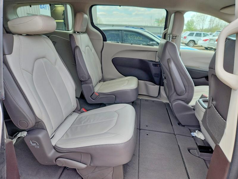 Продаж на аукціоні авто 2017 Chrysler Pacifica, vin: 2C4RC1BG5HR684561, номер лоту: 51019396