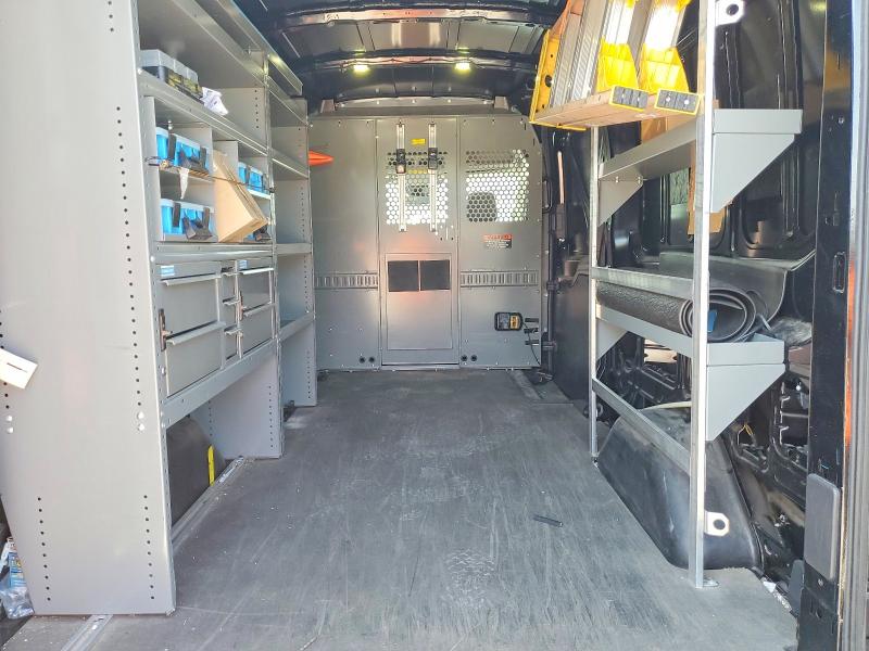50413636 :رقم المزاد ، 1FTYR2CM0GKB51731 vin ، 2016 Ford Transit مزاد بيع