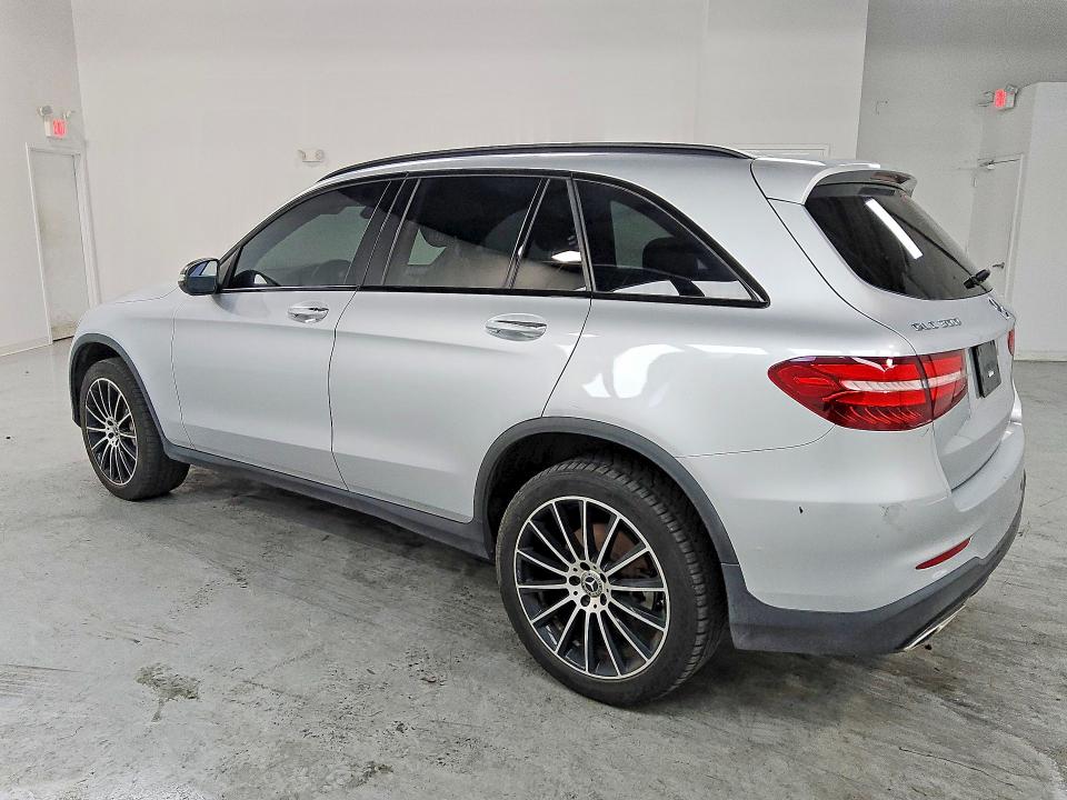 47478926 :رقم المزاد ، WDC0G4KB1JV087732 vin ، 2018 Mercedes-benz Glc مزاد بيع