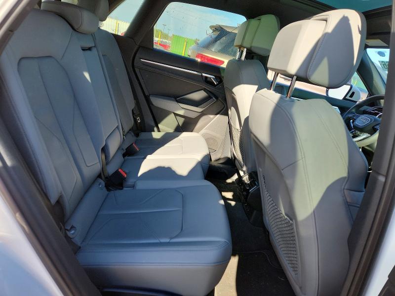 48471266 :رقم المزاد ، WA1EECF36N1135795 vin ، 2022 Audi Q3 مزاد بيع