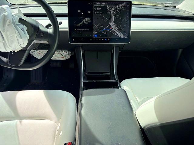 48531806 :رقم المزاد ، 5YJ3E1EB4JF122216 vin ، 2018 Tesla Model 3 مزاد بيع