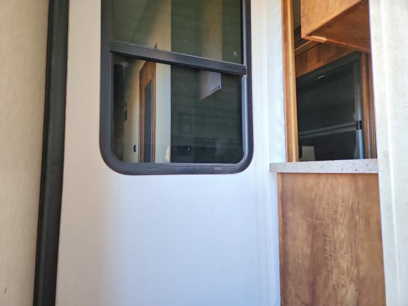Продаж на аукціоні авто 2017 Fore Recreational Vehicle (rv), vin: 5ZT3SP1B4HA000023, номер лоту: 50111686