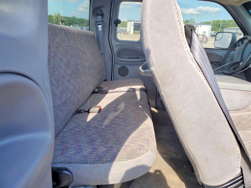 Aukcja sprzedaży 2000 Dodge 2500 Ram, vin: 3B7KF236XYG102609, numer aukcji: 51000876