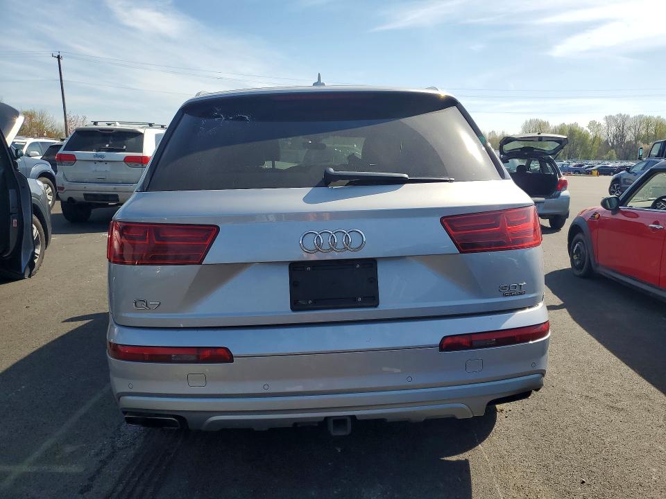 Продаж на аукціоні авто 2017 Audi Q7, vin: WA1VAAF70HD043040, номер лоту: 48956806