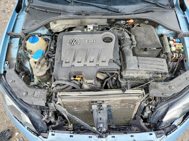 50992956 :رقم المزاد ، 1VWBN7A34DC002900 vin ، 2013 Volkswagen Passat مزاد بيع