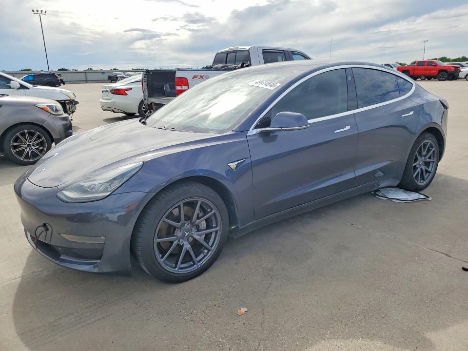 49514546 :رقم المزاد ، 5YJ3E1EA6JF044920 vin ، 2018 Tesla Model 3 مزاد بيع