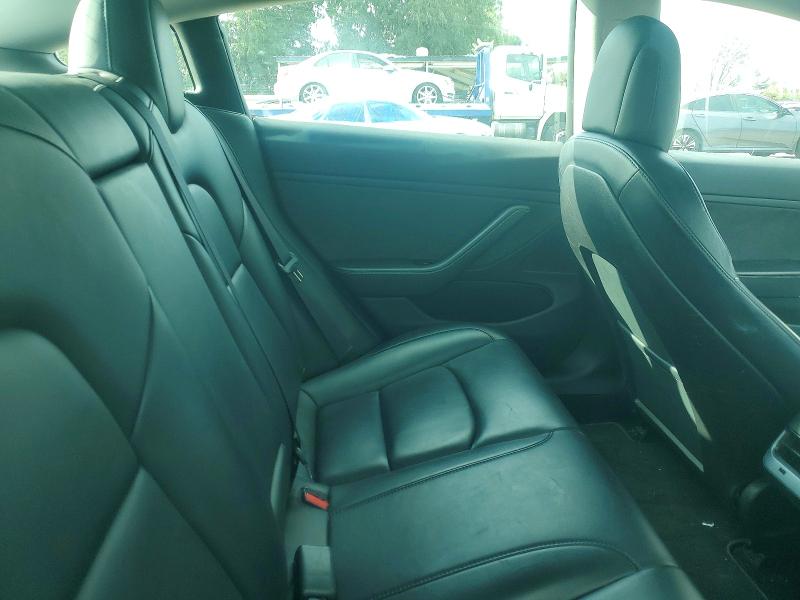 48696176 :رقم المزاد ، 5YJ3E1EA0KF325175 vin ، 2019 Tesla Model 3 مزاد بيع