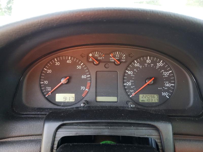 51719656 :رقم المزاد ، WVWMA63B9XE498226 vin ، 1999 Volkswagen Passat مزاد بيع