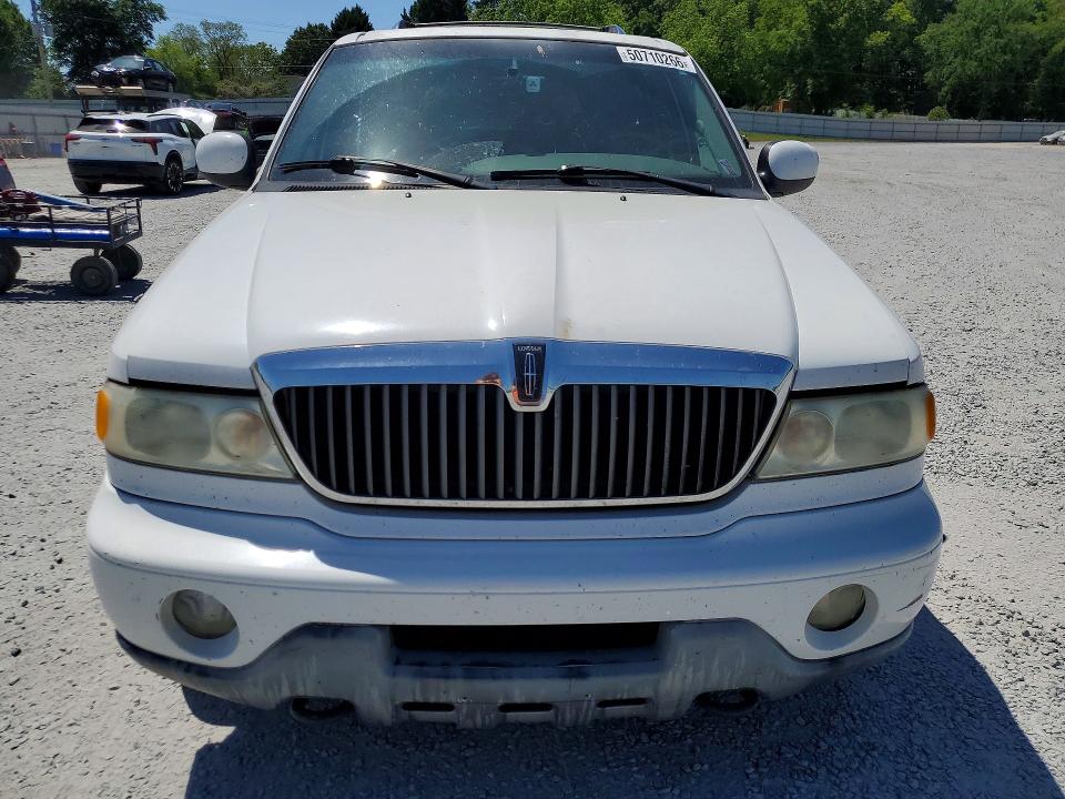 50710266 :رقم المزاد ، 5LMFU28R31LJ15987 vin ، 2001 Lincoln Townhouse Navigator مزاد بيع
