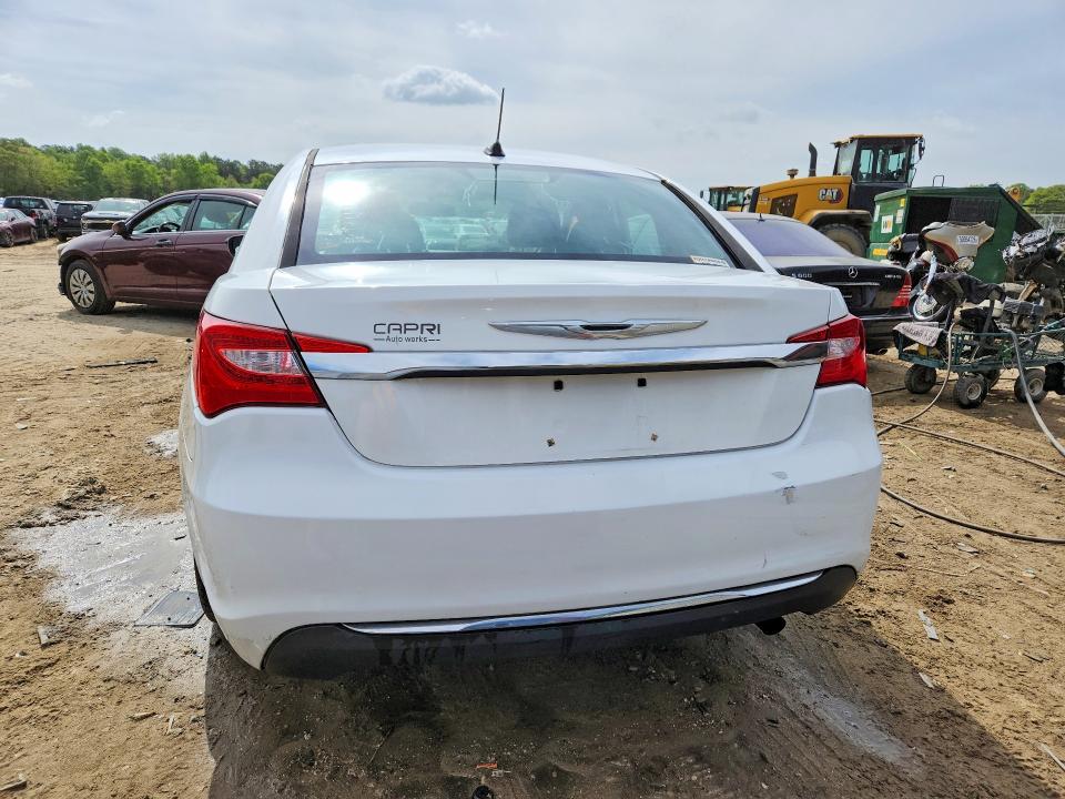 51479616 :رقم المزاد ، 1C3BC1FBXBN581371 vin ، 2011 Chrysler 200 مزاد بيع