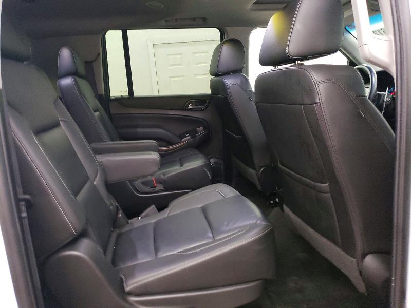 Продажа на аукционе авто 2018 Chevrolet Suburban, vin: 1GNSKHKC1JR370015, номер лота: 51446126