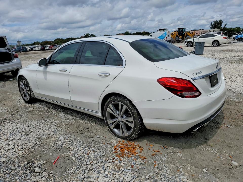 Продаж на аукціоні авто 2015 Mercedes-benz C, vin: 55SWF4KB2FU017941, номер лоту: 48848076