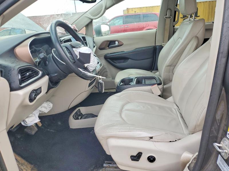 48358686 :رقم المزاد ، 2C4RC1BG2HR505442 vin ، 2017 Chrysler Pacifica مزاد بيع