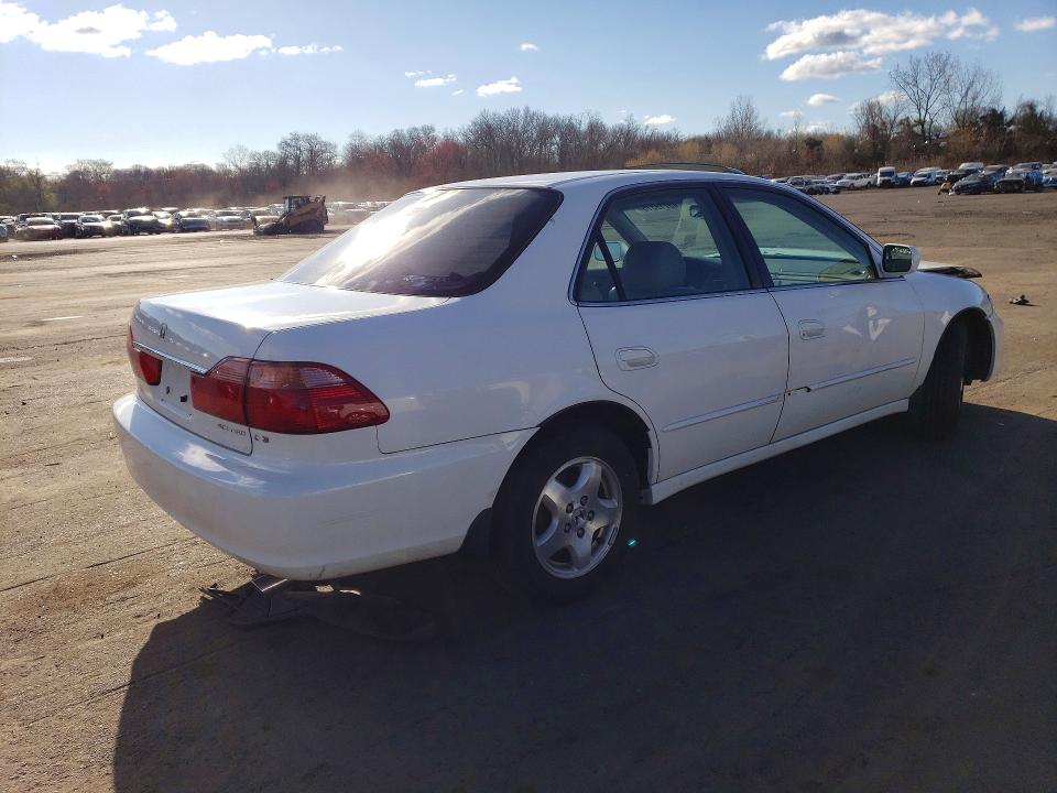 Продаж на аукціоні авто 2000 Honda Accord, vin: 1HGCG1659YA058410, номер лоту: 48719316
