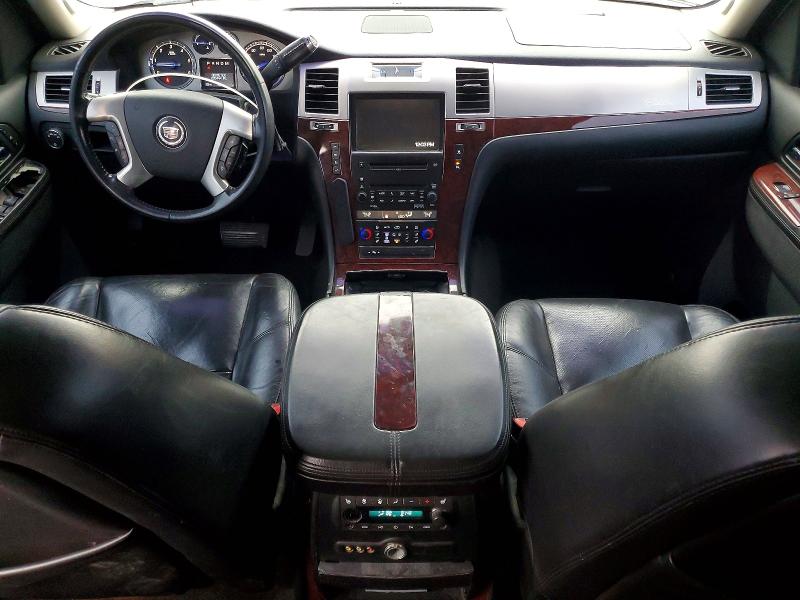 Продаж на аукціоні авто 2010 Cadillac Escalade, vin: 1GYUKBEF9AR135991, номер лоту: 48100256