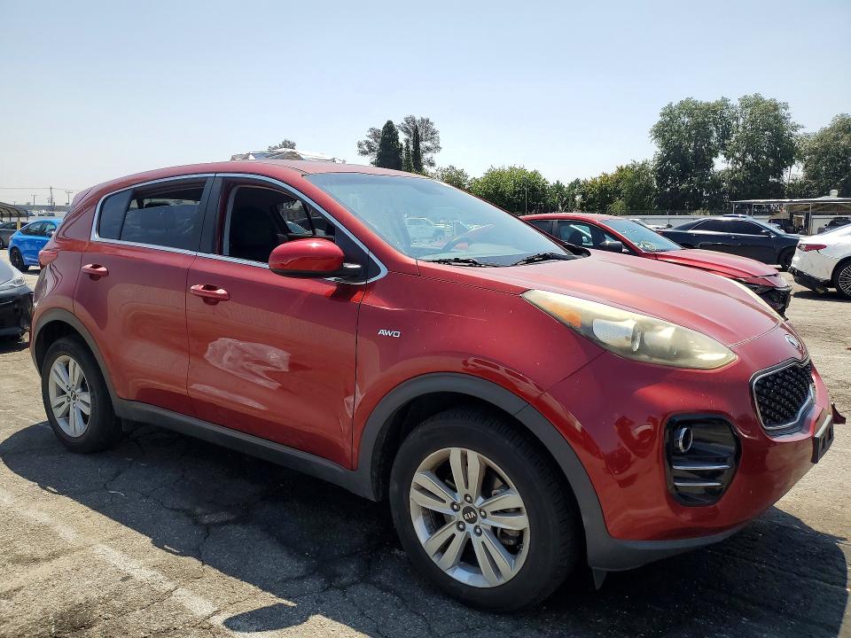 2017 Kia Sportage მანქანა იყიდება აუქციონზე, vin: KNDPMCAC2H7049636, აუქციონის ნომერი: 51868836