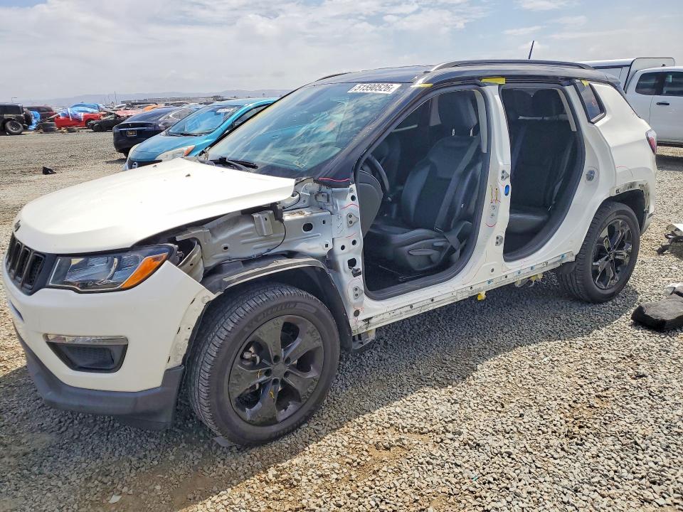 2018 Jeep Compass მანქანა იყიდება აუქციონზე, vin: 3C4NJCBB4JT486786, აუქციონის ნომერი: 51590526