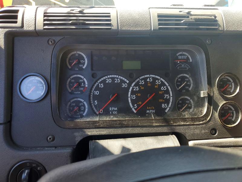 Продажа на аукционе авто 2015 Freigliner Cascadia 125, vin: 1FUJGLD69FLGL9562, номер лота: 50327086