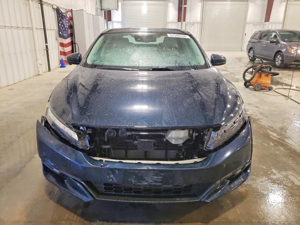2018 Honda Clarity მანქანა იყიდება აუქციონზე, vin: JHMZC5F30JC006375, აუქციონის ნომერი: 51348236