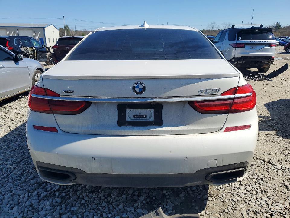 46988136 :رقم المزاد ، WBA7F2C59JG424153 vin ، 2018 Bmw 750 مزاد بيع