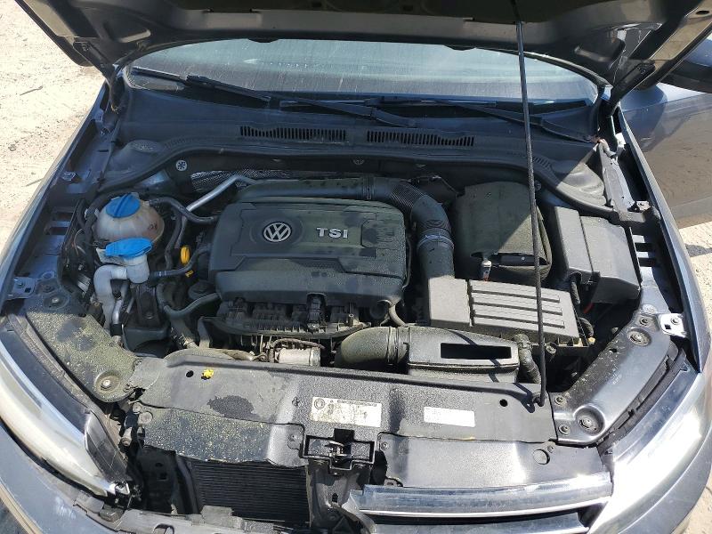 Продажа на аукционе авто 2015 Volkswagen Jetta, vin: 3VWD17AJXFM220411, номер лота: 49752366