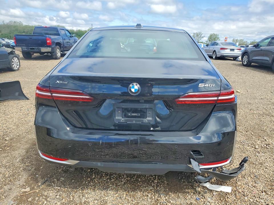 51296746 :رقم المزاد ، WBA63FJ04RCR93188 vin ، 2024 Bmw 540 مزاد بيع