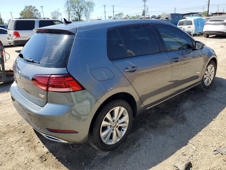 49023446 :رقم المزاد ، 3VWG17AU1JM253426 vin ، 2018 Volkswagen Golf مزاد بيع