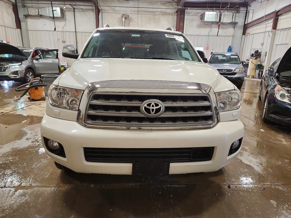 48099806 :رقم المزاد ، 5TDDW5G12CS057328 vin ، 2012 Toyota Sequoia مزاد بيع