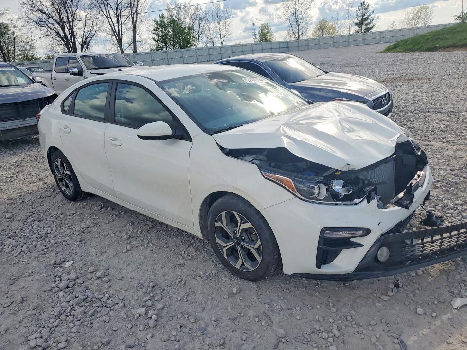 2021 Kia Forte მანქანა იყიდება აუქციონზე, vin: 3KPF24AD8ME365004, აუქციონის ნომერი: 51108056