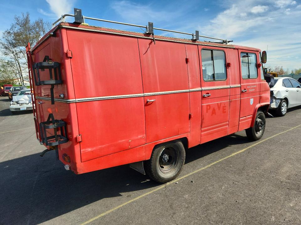 Продаж на аукціоні авто 1967 Mercedes-benz T230, vin: 30905012000195, номер лоту: 49607786