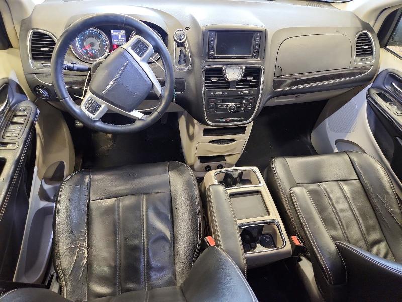 51023826 :رقم المزاد ، 2C4RC1BG3FR715416 vin ، 2015 Chrysler Town & Country مزاد بيع