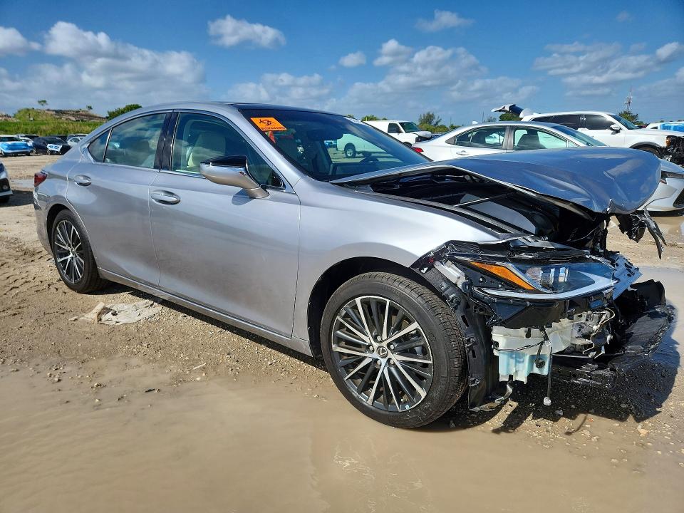 2022 Lexus Es 350 მანქანა იყიდება აუქციონზე, vin: 58ADZ1B16NU120554, აუქციონის ნომერი: 50508726