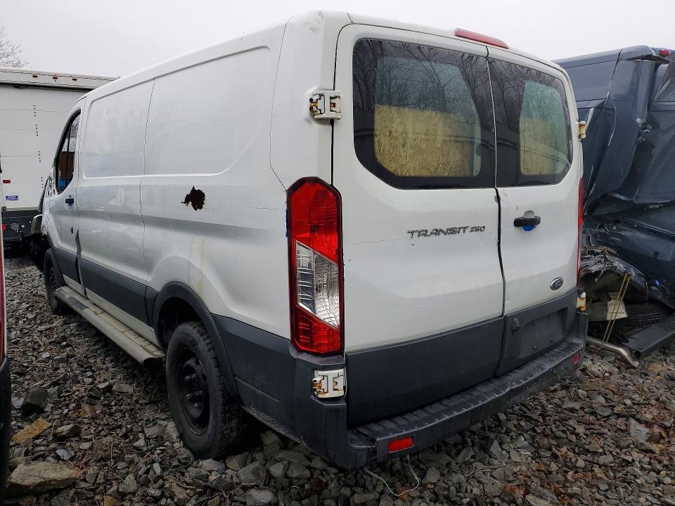 2017 Ford Transit მანქანა იყიდება აუქციონზე, vin: 1FTYR1ZM9HKA99888, აუქციონის ნომერი: 46622576