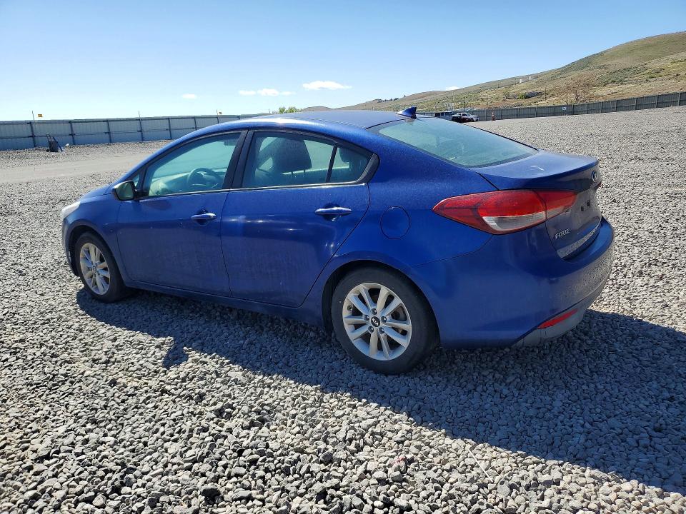 2017 Kia Forte მანქანა იყიდება აუქციონზე, vin: 3KPFL4A76HE017456, აუქციონის ნომერი: 45877646
