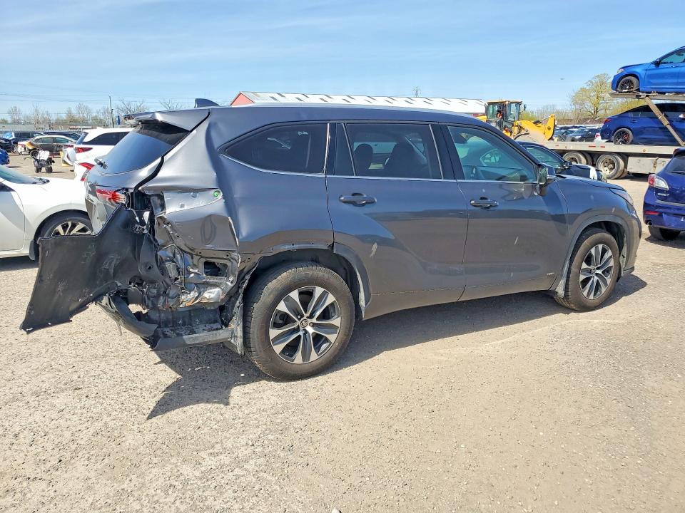 Продажа на аукционе авто 2022 Toyota Highlander Hybrid, vin: 5TDGBRCH5NS537692, номер лота: 51497526