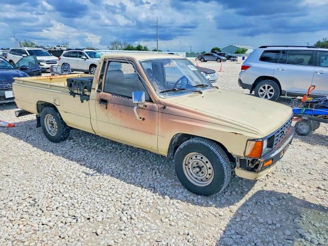 Продажа на аукционе авто 1984 Toyota Pickup, vin: JT4RN55R9E0046284, номер лота: 49745796