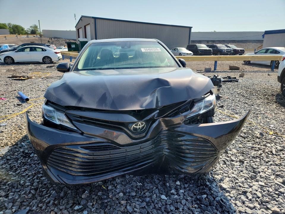 Auction sale of the 2018 Toyota Camry, vin: 4T1B11HKXJU141486, lot number: 50460326