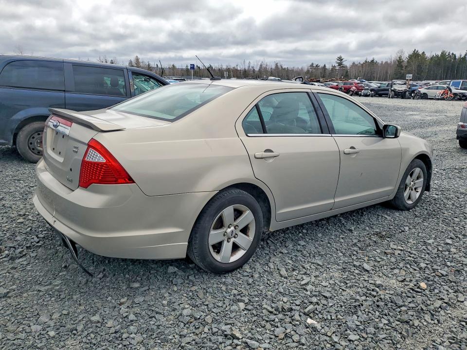 50131036 :رقم المزاد ، 3FAHP0CG8AR212451 vin ، 2010 Ford Fusion Sel V6 4dr Awd مزاد بيع