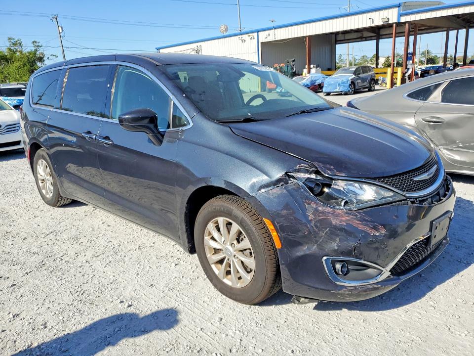 Продажа на аукционе авто 2019 Chrysler Pacifica, vin: 2C4RC1FG3KR734147, номер лота: 50447746