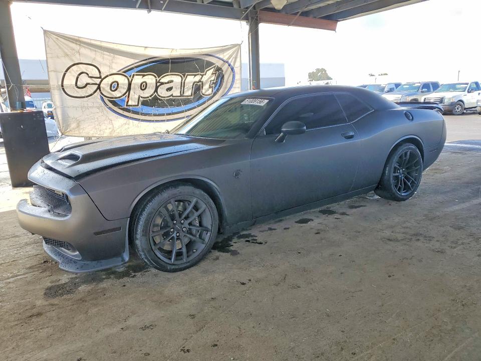 51009156 :رقم المزاد ، 2C3CDZC9XPH570078 vin ، 2023 Dodge Challenger مزاد بيع