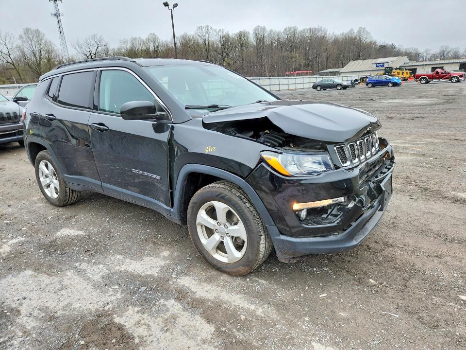 2018 Jeep Compass მანქანა იყიდება აუქციონზე, vin: 3C4NJDBB6JT308240, აუქციონის ნომერი: 48470826